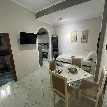 Edgar Hotel Radhimë Екстериор снимка